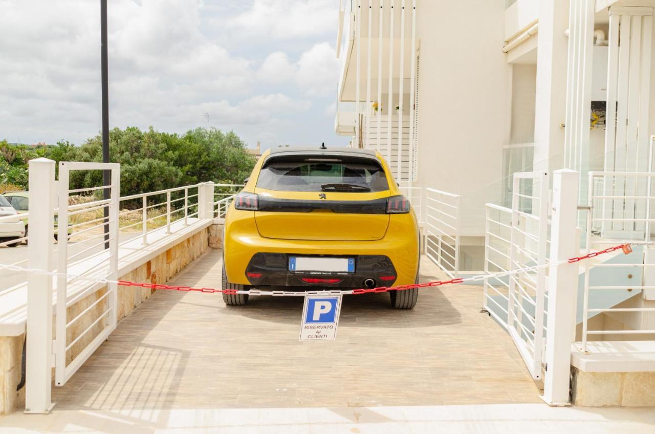 Apulialux Seaview Prestige Apt / Jacuzzi + Parking Lägenhet Polignano a Mare Exteriör bild