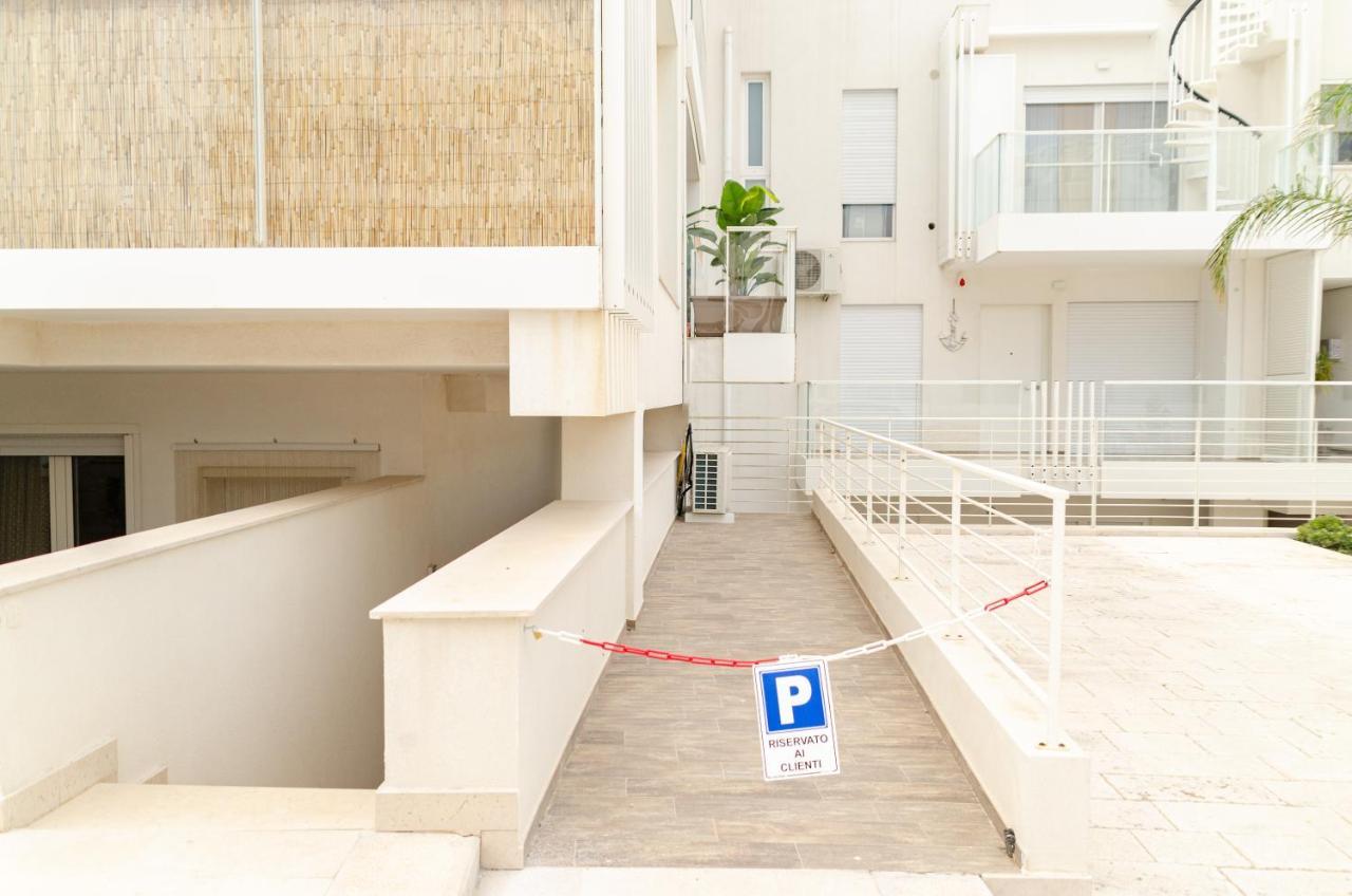 Apulialux Seaview Prestige Apt / Jacuzzi + Parking Lägenhet Polignano a Mare Exteriör bild