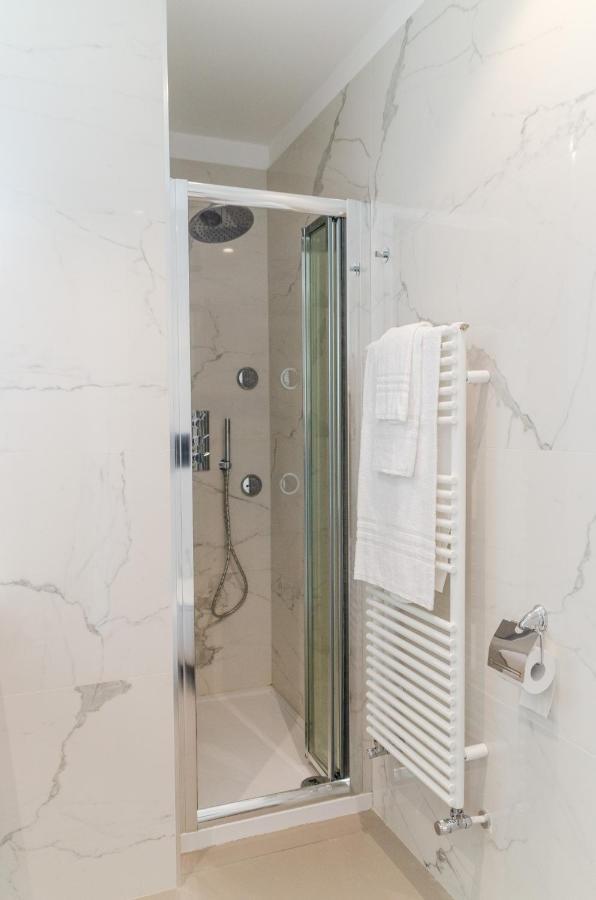 Apulialux Seaview Prestige Apt / Jacuzzi + Parking Lägenhet Polignano a Mare Exteriör bild